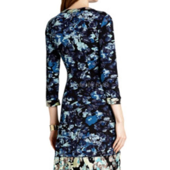 CLOSET CLEAROUT $10 | BCBG Maxazria Adele Wrap Dress |Size Small - Picture 1 of 7